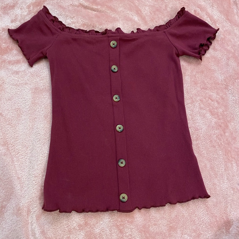 Off the shoulder aero top